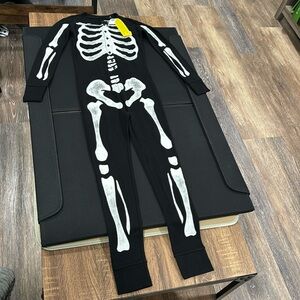 NWT Old Navy Glow in The Dark Onesie Sz 8